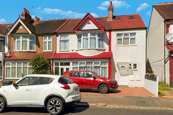 4 Bedroom Terraced House For Sale In Leander Road, Thornton Heath, CR7