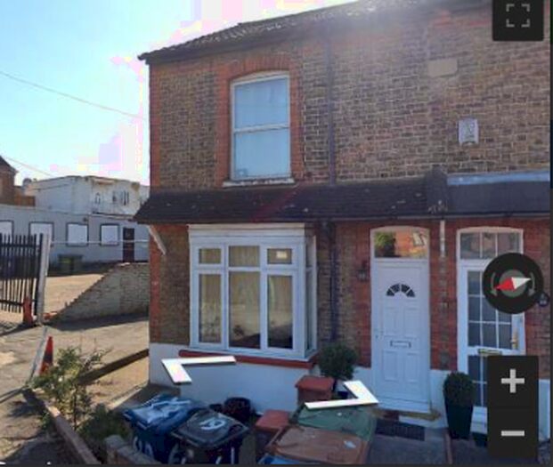 1 Bedroom Maisonette To Rent In Mead Road, Edgware, Greater London, HA8