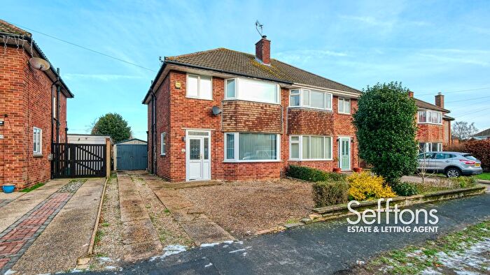 3 Bedroom Semi Detached House For Sale In Charles Avenue, Norwich, Norfolk, NR7