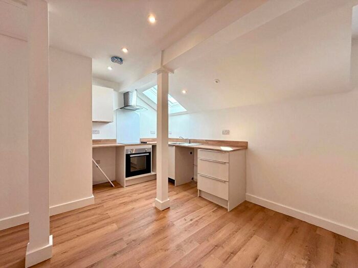 1 Bedroom Apartment To Rent In Woodchurch Road, Birkenhead, Merseyside, CH42