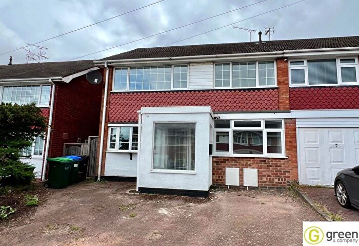 4 Bedroom Semi-Detached House To Rent In Heather Road, Birmingham, West Midlands, B43