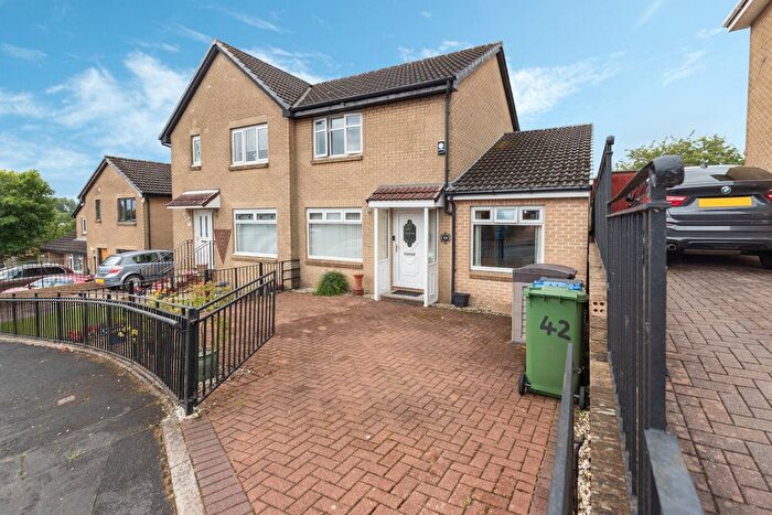 3 Bedroom Semi-Detached House For Sale In Lochview Crescent, Hogganfield, Glasgow, City Of Glasgow, G33