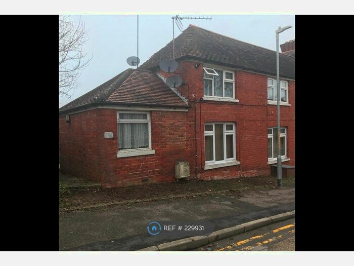 1 Bedroom Flat To Rent In Baltic Road, Tonbridge, TN9