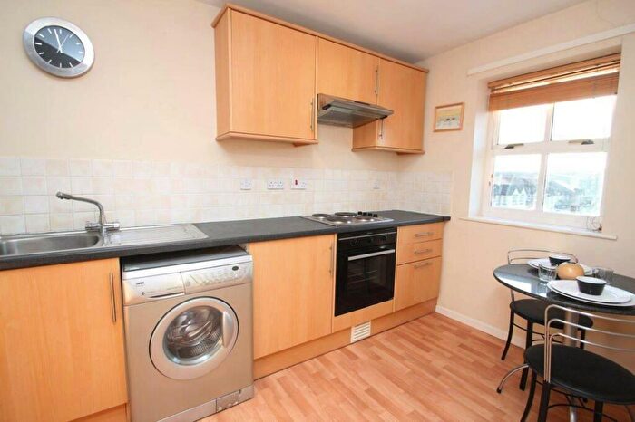 2 Bedroom Apartment To Rent In The Moorings, St Peters Basin, NE6