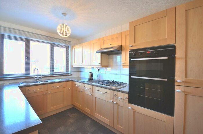 3 Bedroom Terraced House To Rent In Woolwich Road London, SE7