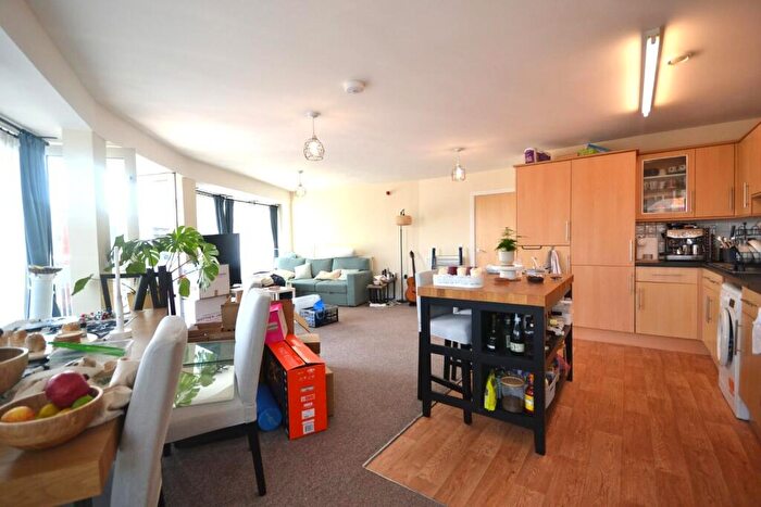 2 Bedroom Apartment To Rent In Oxford Road, Reading, RG30