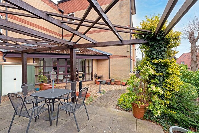 1 Bedroom Flat For Sale In Homecherry House, High Road, Loughton, IG10