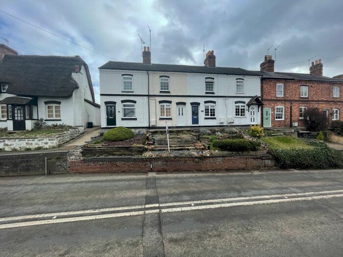 2 Bedroom Property To Rent In Banbury Road, Southam, CV47