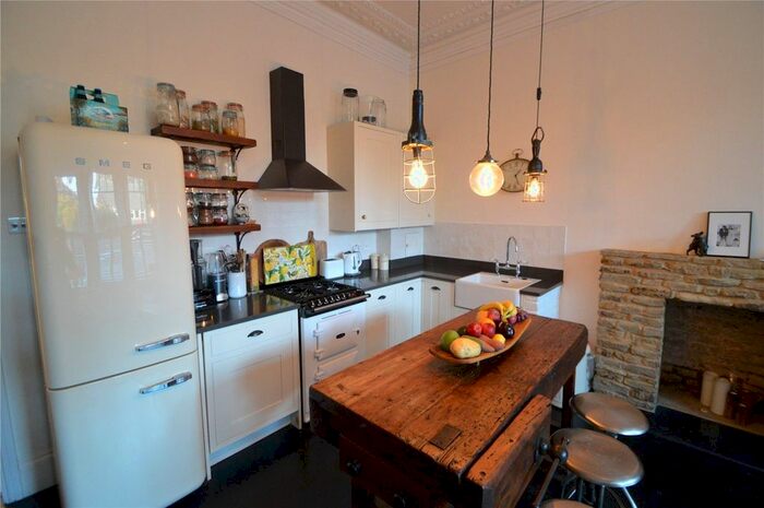 2 Bedroom Flat To Rent In Mowbray Road, London, SE19