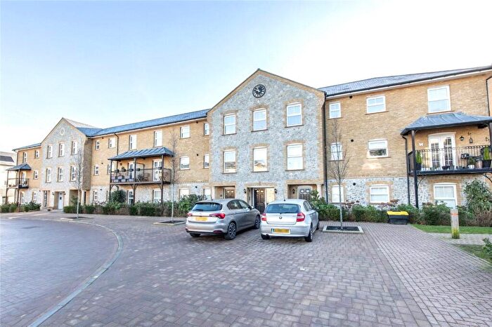 2 Bedroom Flat To Rent In Chapelfield Way, Allington, Maidstone, Kent, ME16