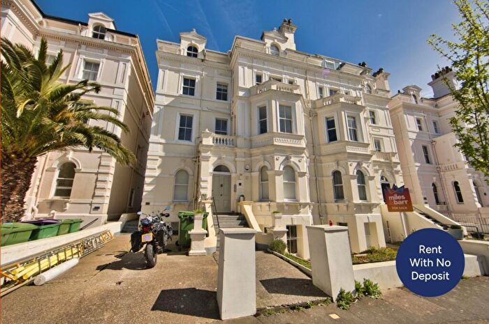 2 Bedroom Flat To Rent In Augusta Gardens, Folkestone, Kent, CT20