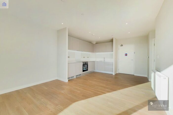 1 Bedroom Flat To Rent In Windlass Apartments, London N17