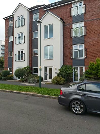 2 Bedroom Flat To Rent In Victoria Crescent, Solihull, B90