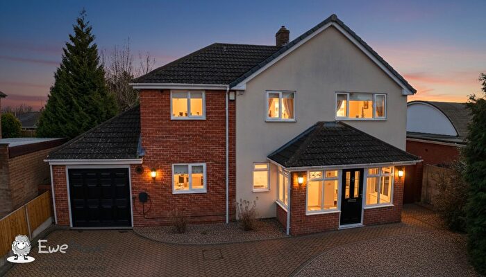 4 Bedroom Detached House For Sale In Church Road, Stretton, Burton-On-Trent, Staffordshire, DE13