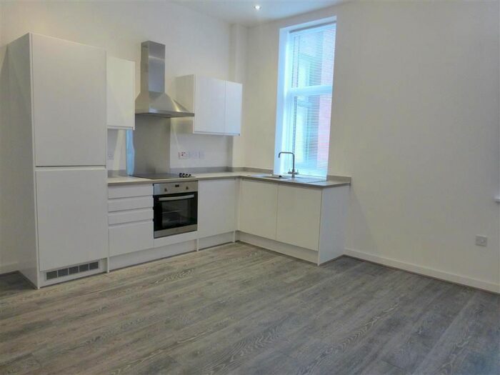 2 Bedroom Flat To Rent In Vicarage Farm Road, Peterborough PE1