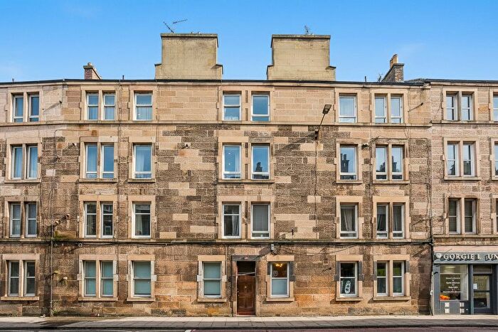 2 Bedroom Flat For Sale In Gorgie Road, Edinburgh, EH11