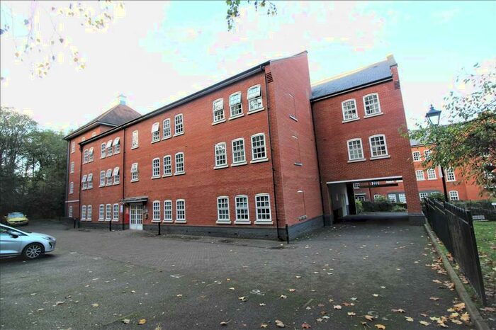 2 Bedroom Apartment To Rent In Two Double Bedroom Apartment - Colchester, CO2