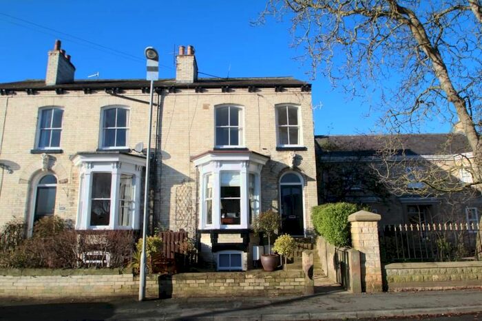 2 Bedroom Flat To Rent In Oxford Lodge, Clifford Road, Boston Spa LS23