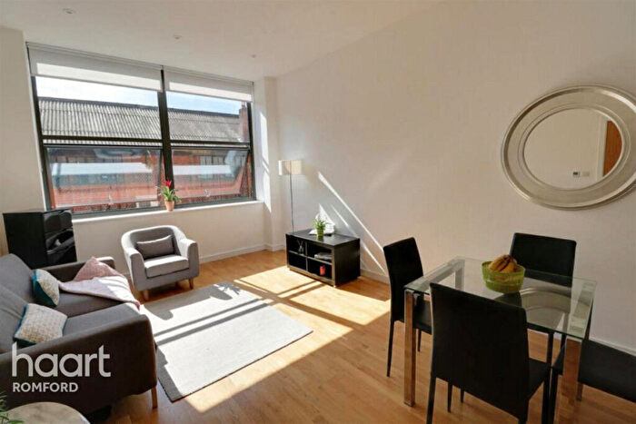 1 Bedroom Apartment To Rent In Eastern Road, Romford, RM1