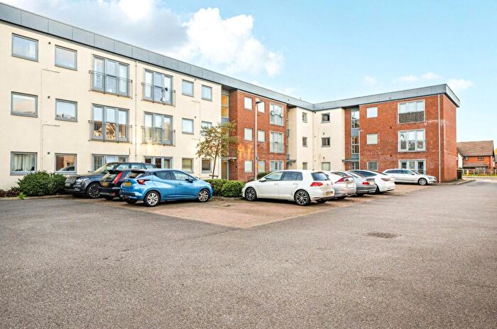 2 Bedroom Apartment For Sale In London Road, Binfield, Bracknell, Berkshire, RG42