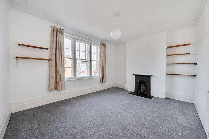 2 Bedroom Flat To Rent In Nine Tree Hill, Bristol, BS1