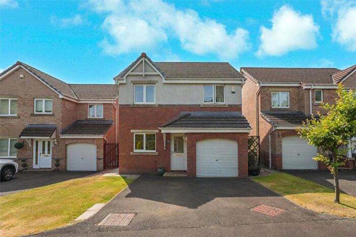 3 Bedroom Detached House For Sale In Curlew Brae, Livingston, West Lothian, EH54