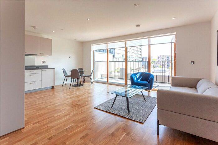2 Bedroom Apartment To Rent In Golding Lodge, Golding Lodge, Wellington Street, SE18