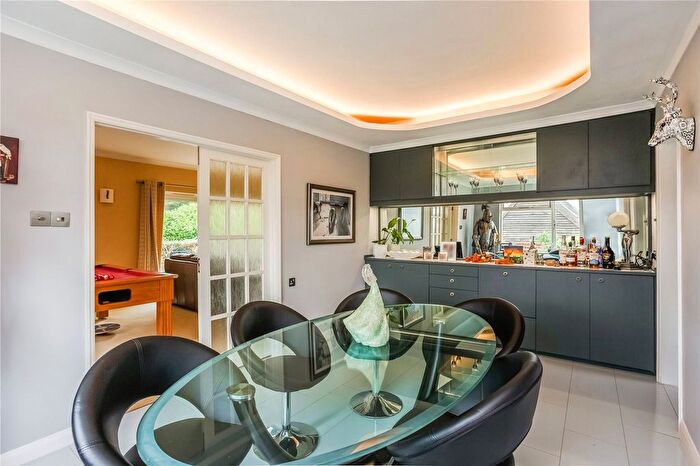 3 Bedroom Bungalow For Sale In Cherry Orchard, Tenterden, Kent, TN30