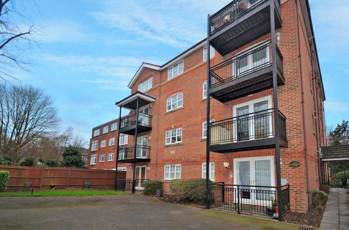2 Bedroom Flat To Rent In Westmoreland Road, Bromley, BR2