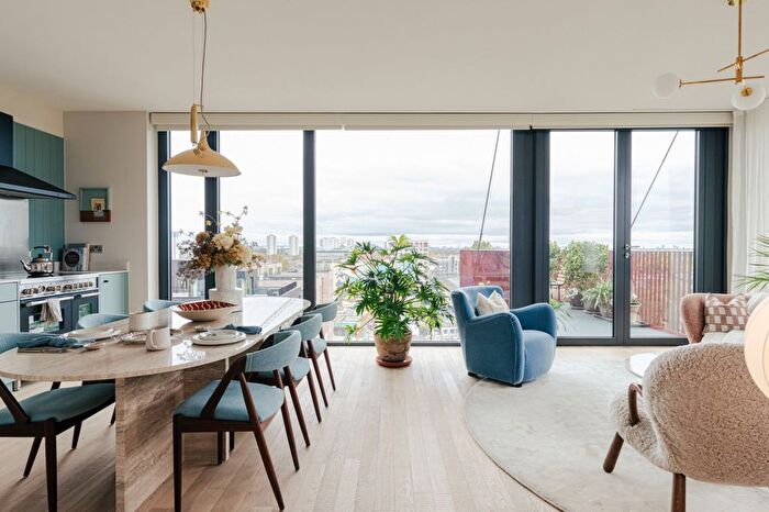2 Bedroom Flat For Sale In The Brentford Project, Catherine Wheel Road, TW8