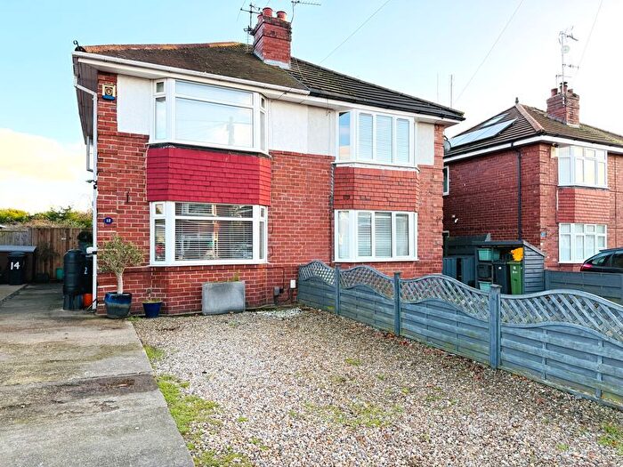 2 Bedroom Semi Detached House For Sale In Rawcliffe Avenue, York, YO30