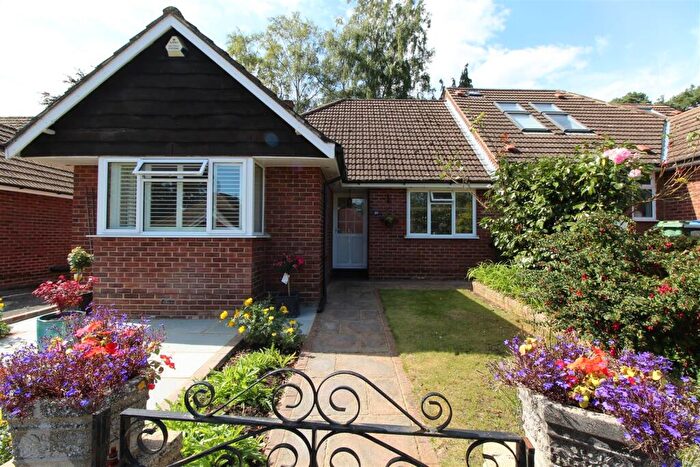 3 Bedroom Semi-Detached Bungalow To Rent In Westerfolds Close, Woking, GU22