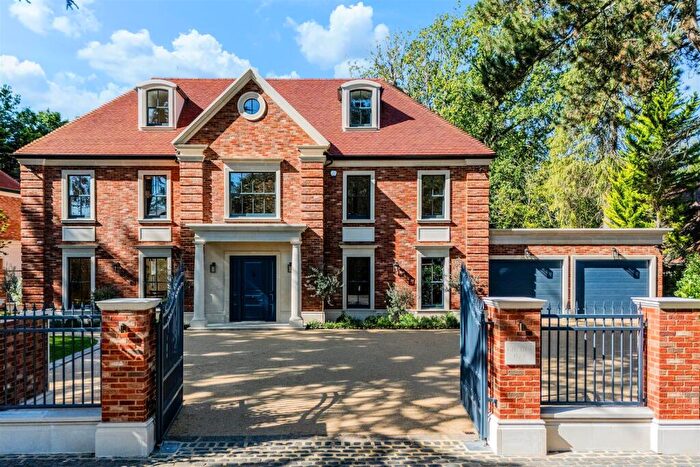 6 Bedroom House For Sale In Warren Drive, Kingswood, KT20