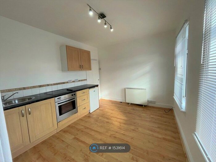 Studio To Rent In Wisbech Road, King's Lynn, PE30