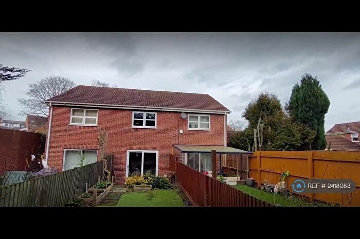 2 Bedroom Terraced House To Rent In Wyndham Road, Birmingham, B16