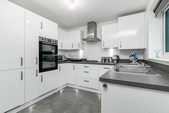 3 Bedroom Terraced House For Sale In Rockingham Dene, Wellingborough, NN8