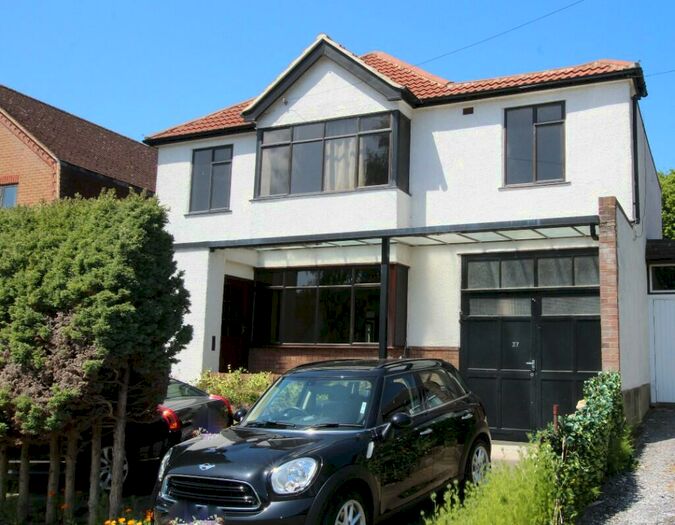 5 Bedroom Detached House To Rent In Hogarth Avenue, Brentwood, Essex, CM15