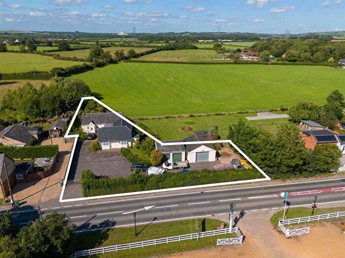 4 Bedroom Detached Bungalow For Sale In Bicester Road, Kingswood, HP18