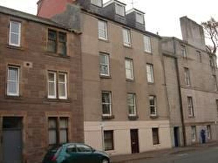 3 Bedroom Flat To Rent In D Scott Street, Perth, Perth And Kinross, PH2