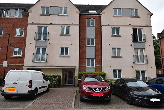 2 Bedroom Flat To Rent In Academy Place, TW7