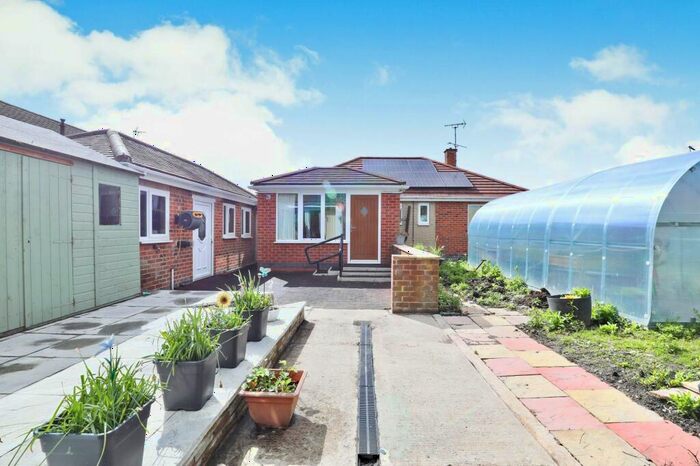 2 Bedroom Detached Bungalow For Sale In Cornwall Road, Retford, DN22