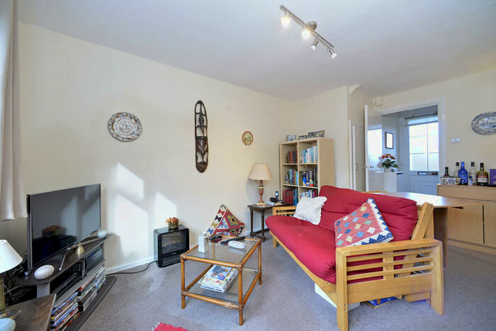 1 Bedroom Ground Flat For Sale In Chiddingfold, GU8