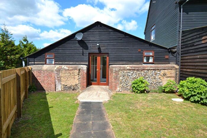 1 Bedroom Barn Conversion To Rent In Welwyn, Hertfordshire, AL6