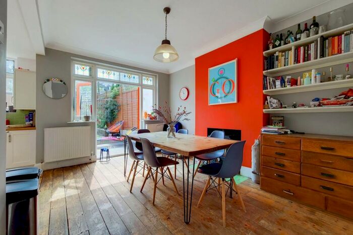 5 Bedroom Detached House To Rent In Cheviot Road, West Norwood, London, SE27