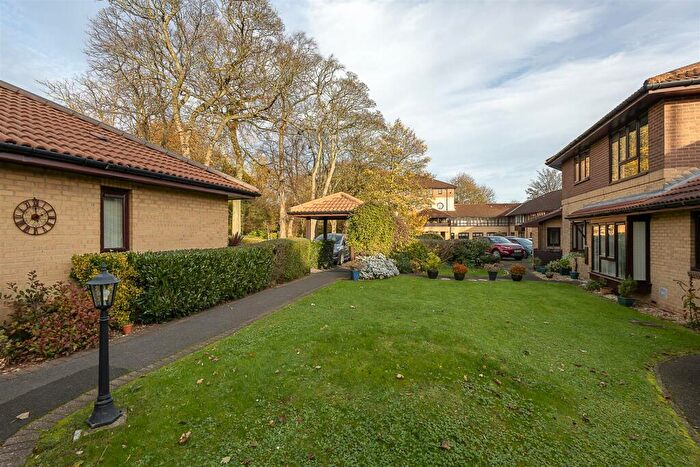 2 Bedroom Semi-Detached Bungalow For Sale In Sandyford Park, Sandyford, Newcastle Upon Tyne, NE2