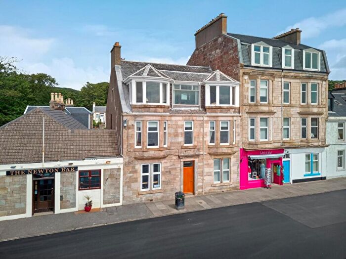 2 Bedroom Flat For Sale In Glasgow Street, Millport, Isle Of Cumbrae, KA28