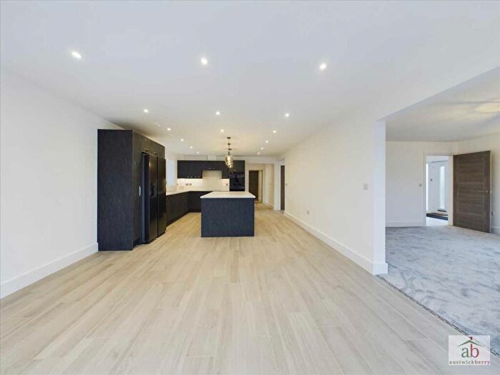 5 Bedroom Detached House For Sale In Oak House, Carlton Road, Kesgrave, IP5