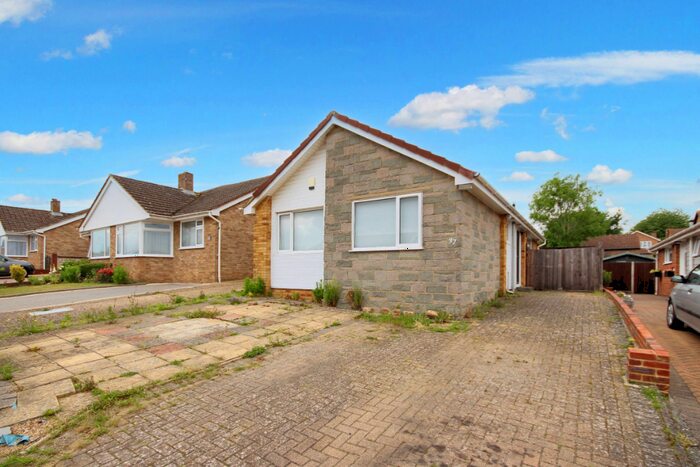 2 Bedroom Detached Bungalow To Rent In Lullingstone Road, Allington, Maidstone, ME16