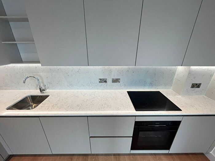 2 Bedroom Apartment To Rent In Park View, Dantzic Street, Manchester, Greater Manchester, M4