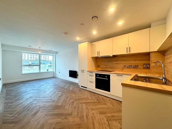 1 Bedroom Flat To Rent In Upper Gough Street, Birmingham, B1